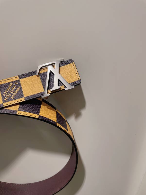 Louis Vuitton 40MM Belt LVB00335